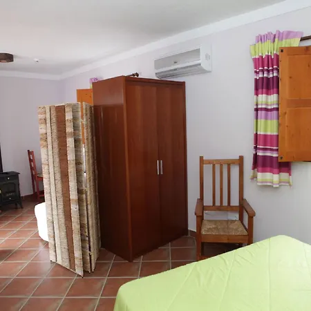 Casas Do Palheiro Velho * 카스트로마림